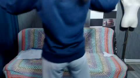 Ella online show from 04-13-26, 06:19