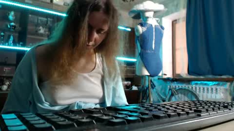Snapshot of pa1e_pr1ncess chatting on 05-04-26, 06:20 Ella online show from 05-04-26, 06:20