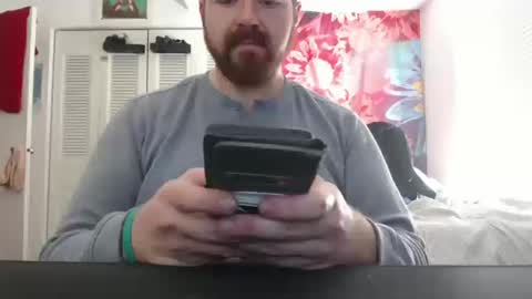 Snapshot of pabighunk chatting on 10-16-25, 04:30 pabighunk online show from 10-16-25, 04:30