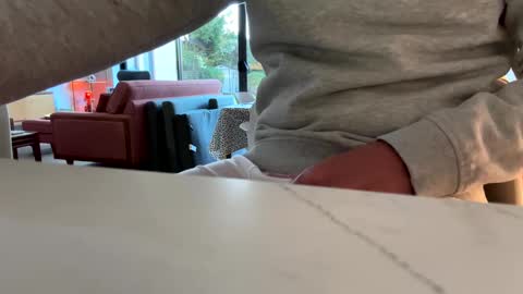 pablo19692017 online show from 12-19-24, 09:18