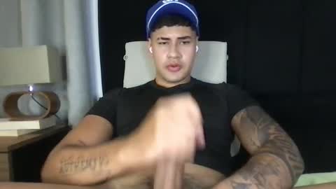 Javi    online show from 01-25-25, 03:40