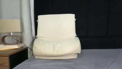 Javi    online show from 02-25-25, 05:19