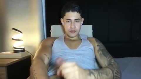 Javi    online show from 09-21-25, 01:07