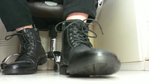 Snapshot of pablomenesssl chatting on 01-17-25, 07:05 Pablo Meness online show from 01-17-25, 07:05