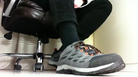 Snapshot of pablomenesssl chatting on 02-16-25, 08:00 Pablo Meness online show from 02-16-25, 08:00