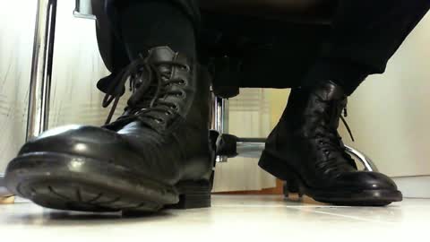 Snapshot of pablomenesssl chatting on 02-17-25, 01:10 Pablo Meness online show from 02-17-25, 01:10