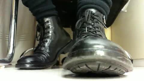 Snapshot of pablomenesssl chatting on 02-17-25, 08:58 Pablo Meness online show from 02-17-25, 08:58