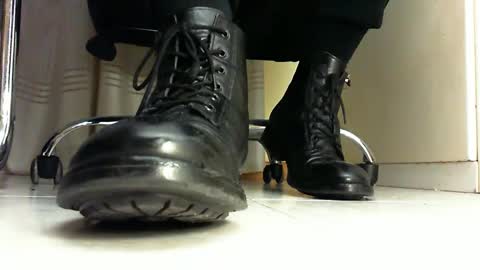 Snapshot of pablomenesssl chatting on 02-22-25, 06:08 Pablo Meness online show from 02-22-25, 06:08