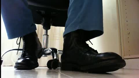 Snapshot of pablomenesssl chatting on 03-09-25, 08:40 Pablo Meness online show from 03-09-25, 08:40