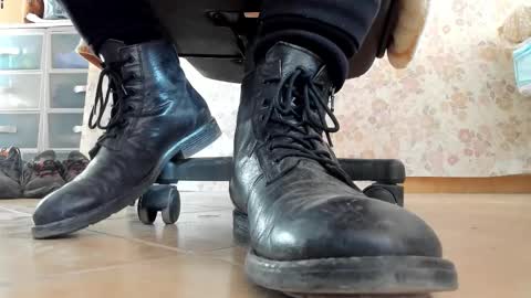 Pablo Meness online show from 12-05-25, 08:23