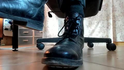 Pablo Meness online show from 01-12-26, 08:08