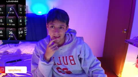 Fernanda online show from 12-15-25, 03:44