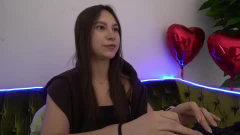 Paige online show from 02-18-25, 06:37