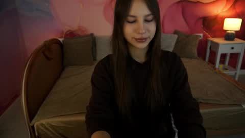 Paige online show from 11-04-25, 06:34