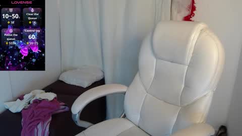 paiper online show from 11-30-25, 11:58