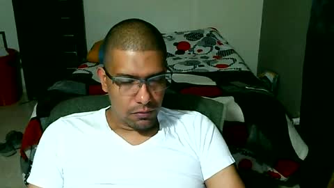 Snapshot of paisita89100 chatting on 08-08-26, 01:41 paisita89100 online show from 08-08-26, 01:41