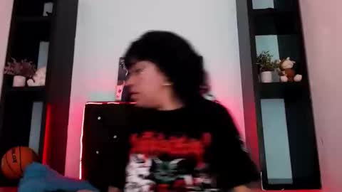 Snapshot of pamela_666_ chatting on 11-29-25, 12:46 pamela_666_ online show from 11-29-25, 12:46