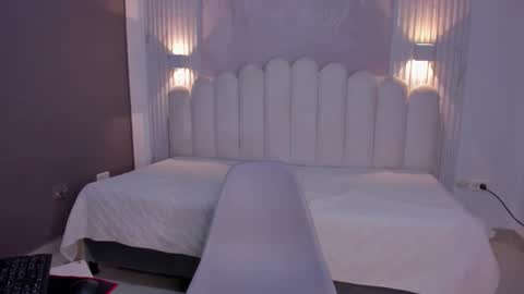 pamela online show from 10-31-25, 08:54