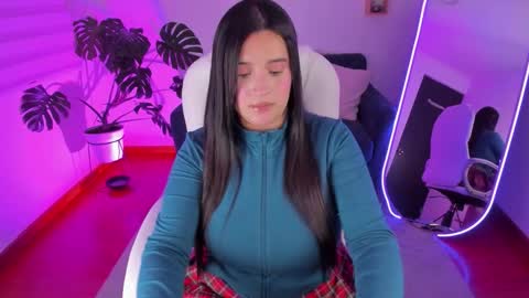 Snapshot of pamela_cheverry chatting on 01-12-26, 04:07 Pamela online show from 01-12-26, 04:07