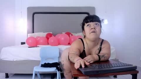 Snapshot of pamelabonnet_mml chatting on 04-25-26, 07:44 pamelabonnet_mml online show from 04-25-26, 07:44