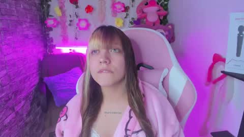 pamelajhonsom online show from 12-12-24, 07:30