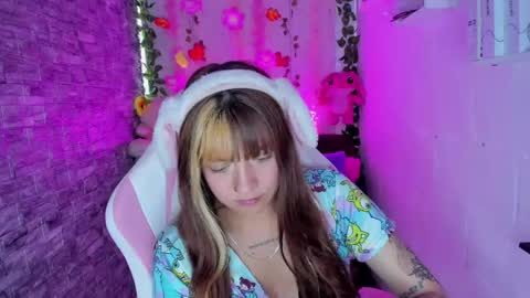 pamelajhonsom online show from 01-28-25, 07:21