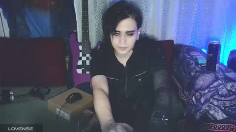 Snapshot of panther_cap chatting on 12-16-25, 11:21 In bio online show from 12-16-25, 11:21