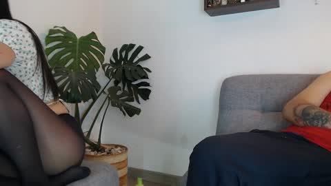 pantyhose_xxx_ online show from 01-10-25, 09:10