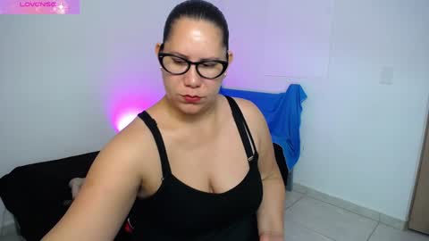 paola online show from 02-06-25, 07:02