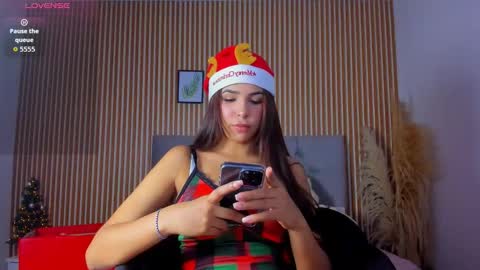 paola online show from 12-21-25, 01:13