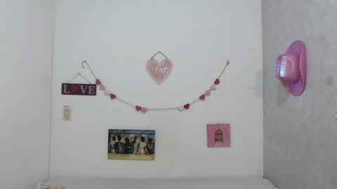 Paola online show from 02-05-25, 06:15