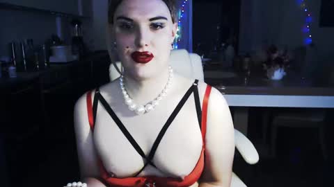 Sarina Williams online show from 12-11-24, 03:13