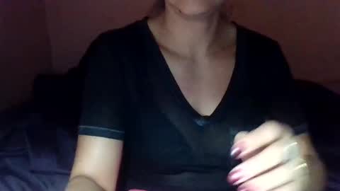 Snapshot of paolamz10 chatting on 12-17-25, 02:39 paolamz10 online show from 12-17-25, 02:39