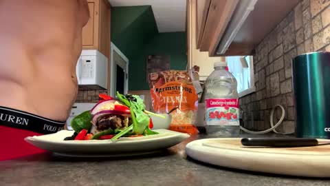 Snapshot of papaboner_foryourpleasure chatting on 09-20-25, 09:16 PapaBoner online show from 09-20-25, 09:16