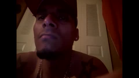 Snapshot of papasitoric0 chatting on 02-05-26, 07:02 papasitoric0 online show from 02-05-26, 07:02