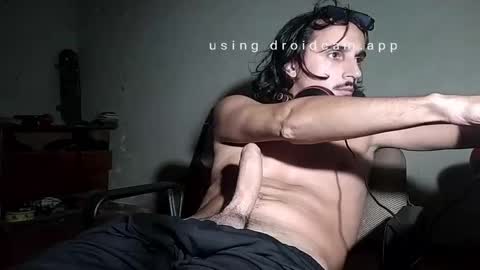 Snapshot of papito20cm chatting on 02-21-26, 05:08 Lau online show from 02-21-26, 05:08