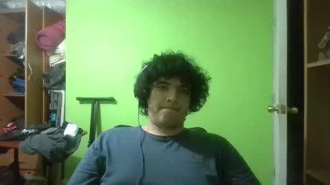 Snapshot of papitowilly999 chatting on 12-15-24, 06:29 Papito online show from 12-15-24, 06:29