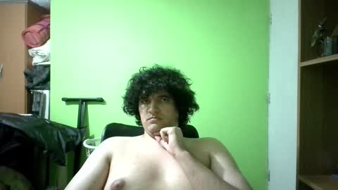 Snapshot of papitowilly999 chatting on 01-24-25, 02:07 Papito online show from 01-24-25, 02:07
