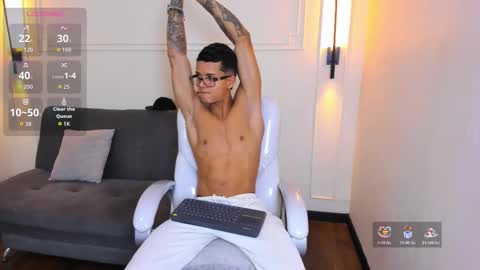 Ryan And Casper online show from 11-28-25, 04:20