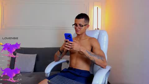 Ryan And Casper online show from 02-04-26, 06:36