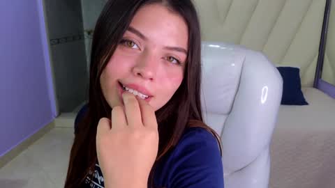 Amy and my doll online show from 01-03-25, 03:49