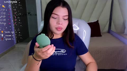 Amy and my doll online show from 01-21-25, 06:54