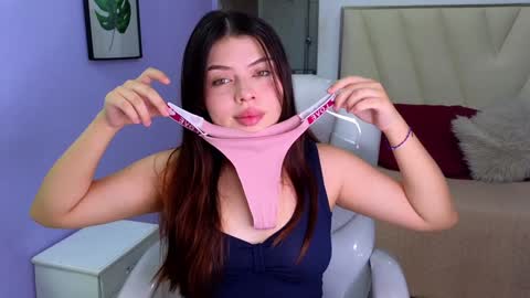 Amy and my doll online show from 01-25-25, 04:13