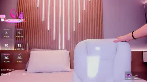 Amy and my doll online show from 10-15-25, 03:39