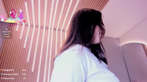 Amy and my doll online show from 10-16-25, 03:51