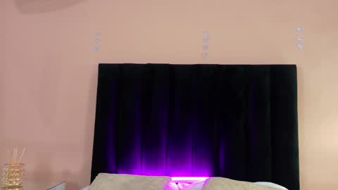 Snapshot of pariis_blakee chatting on 03-04-26, 01:28 Paris online show from 03-04-26, 01:28