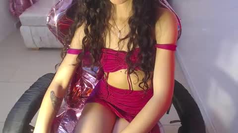 Snapshot of paris_1sub chatting on 12-28-24, 11:16 Paris 1sub online show from 12-28-24, 11:16