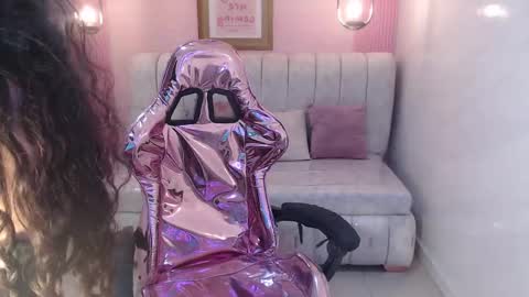 Snapshot of paris_1sub chatting on 01-30-25, 11:34 Paris 1sub online show from 01-30-25, 11:34