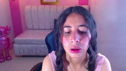 Snapshot of paris_1sub chatting on 09-27-25, 01:05 Paris 1sub online show from 09-27-25, 01:05