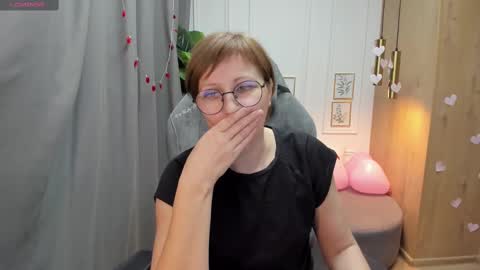 Paris online show from 02-18-25, 07:52